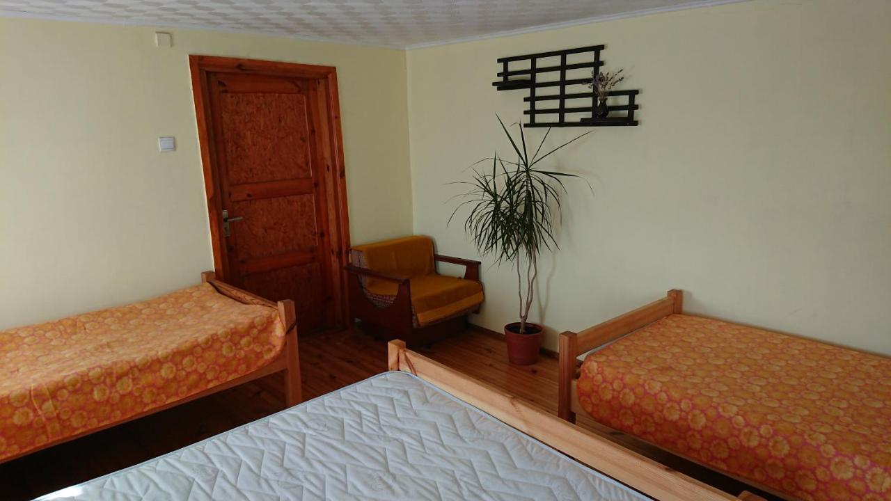 Dzivoklis Pirmie Zalmezi Apartment Jurkalne Exterior photo